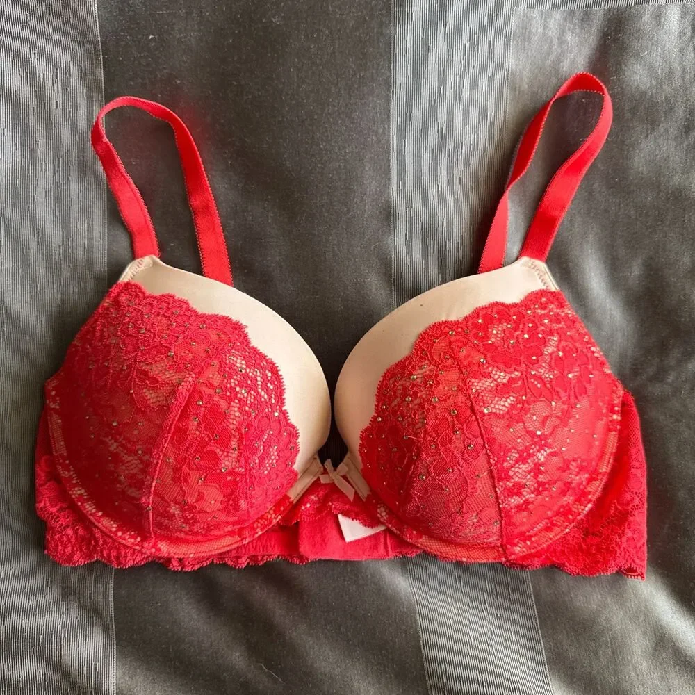 VICTORIA'S SECRET Dream Angels Red Rhinestone Lace Push Up Bra Size 38D